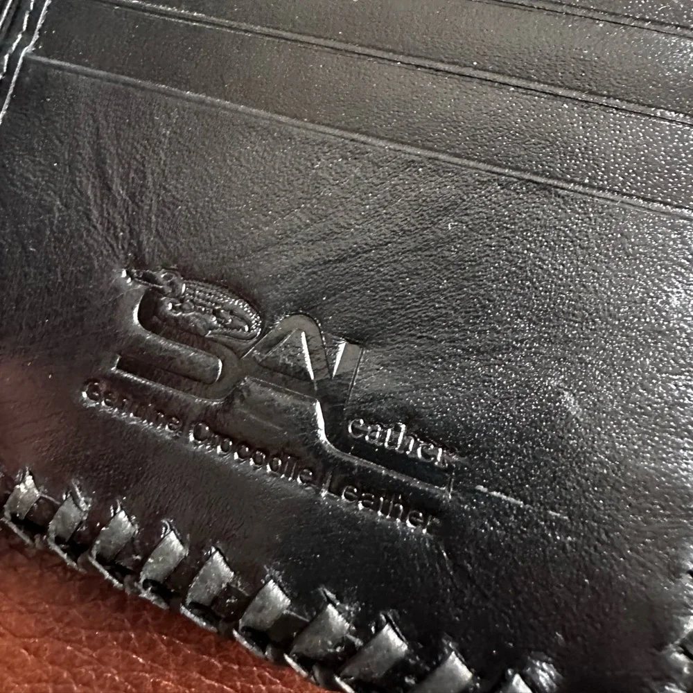 Saint Matainie Crocodile Bifold Wallet - Picture 4 of 14